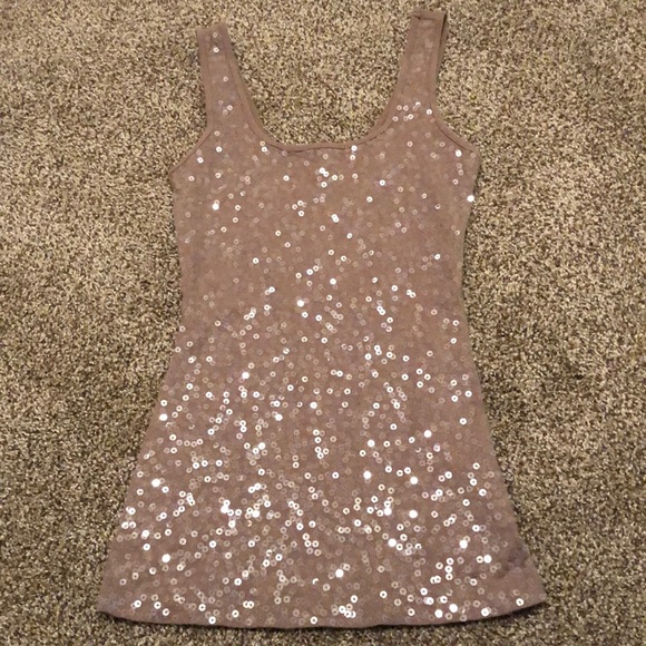 Express Tops - XS Express tank top with clear sequins